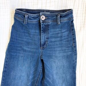 OAT New York Straight Leg Jeans Women’s 26 Stretch Mid Wash Denim